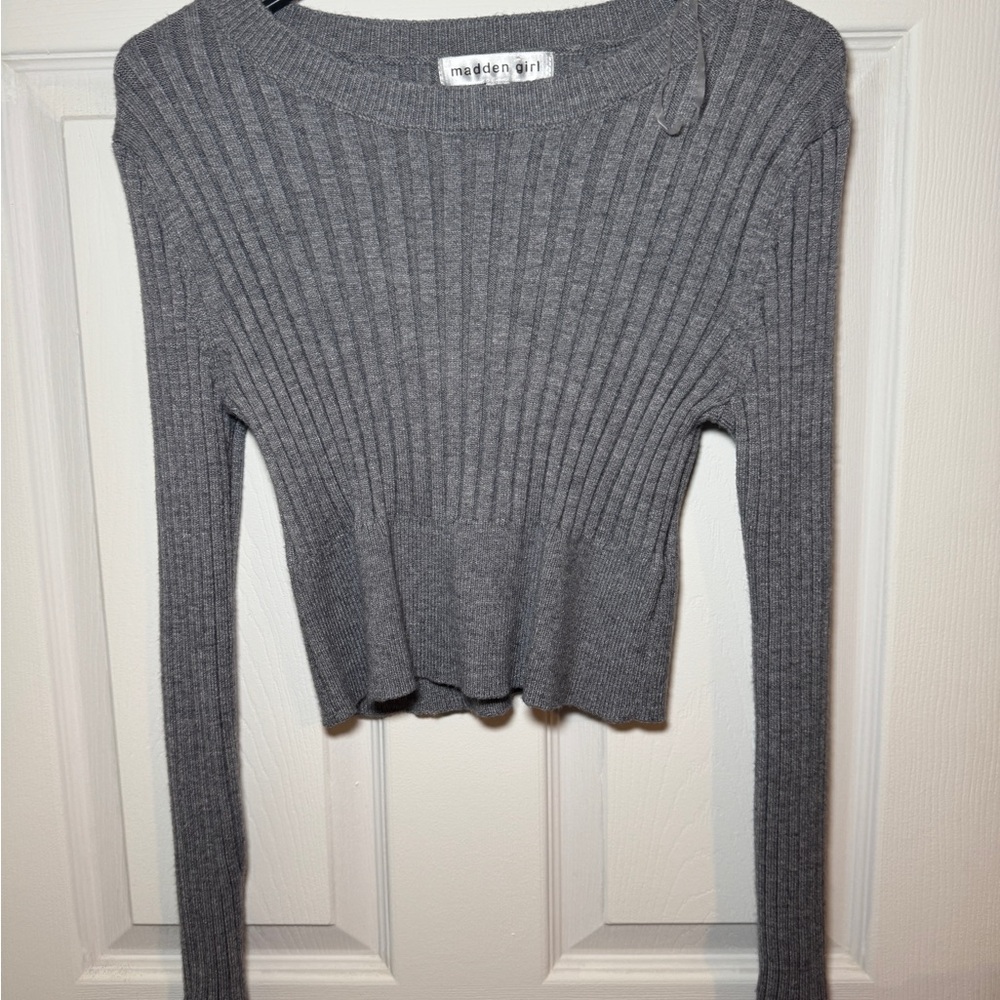 Madden Girl Gray Ribbed Cropped Long-Sleeve Sweater